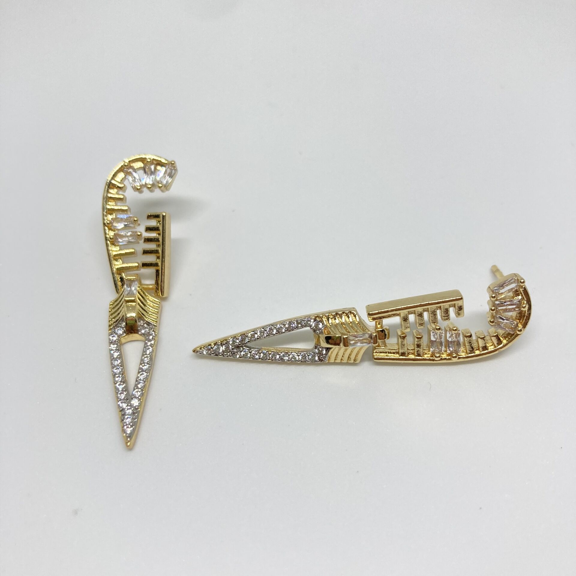Vip 14K Altın Kaplama Tasarım Küpe